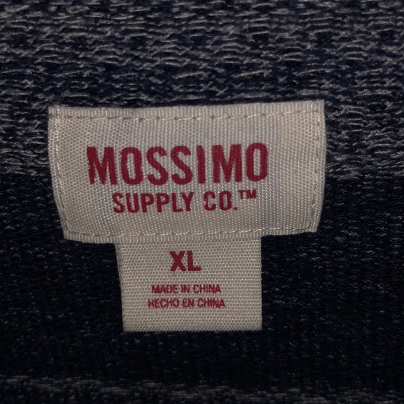 Mossimo pre-worn t-shirt - Picture 2 of 3